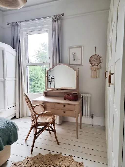Spacious Victorian Property Belfast United Kingdom