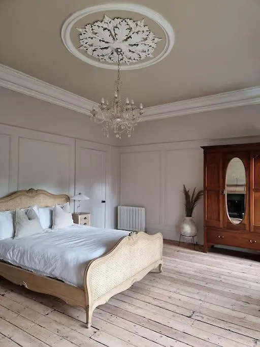 度假居 Spacious Victorian Property 贝尔法斯特 英国